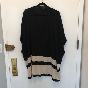 Short sleeve poncho